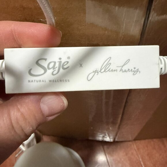 Saje Aroma Carve Diffuser - Picture 2 of 5